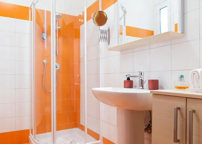 Trasteverehome- Garibaldi Apartment, World Around Corner