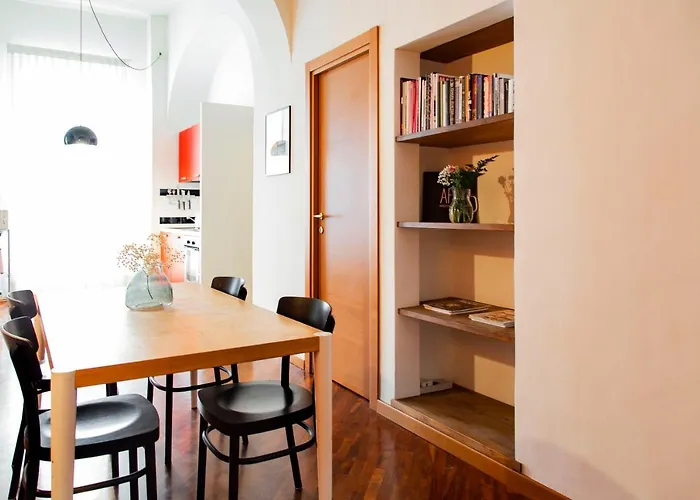 Trasteverehome- Garibaldi Apartment, World Around Corner Apartment Rom