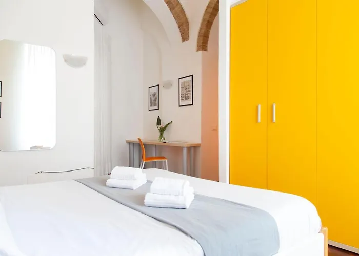 Trasteverehome- Garibaldi Apartment, World Around Corner Rom